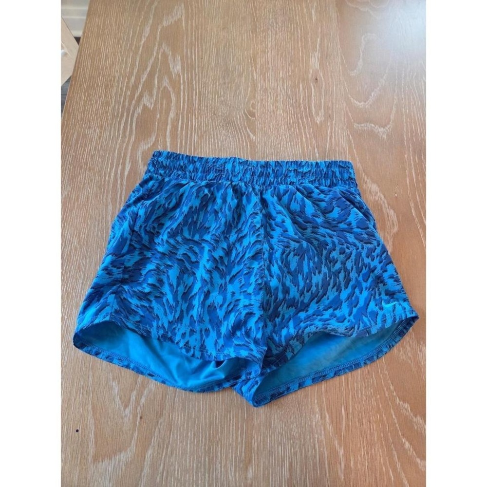 Nike Girls athletic shorts size large